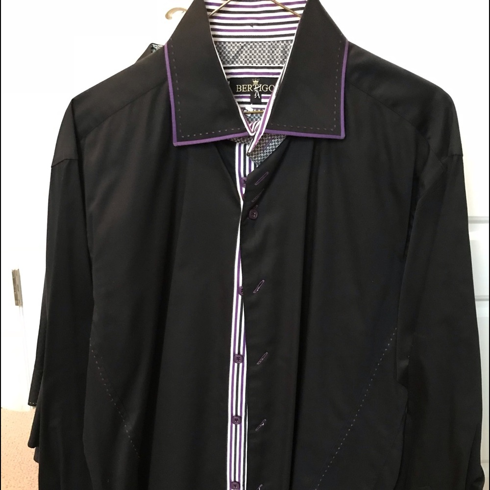Men’s Bertigo dress shirt.
